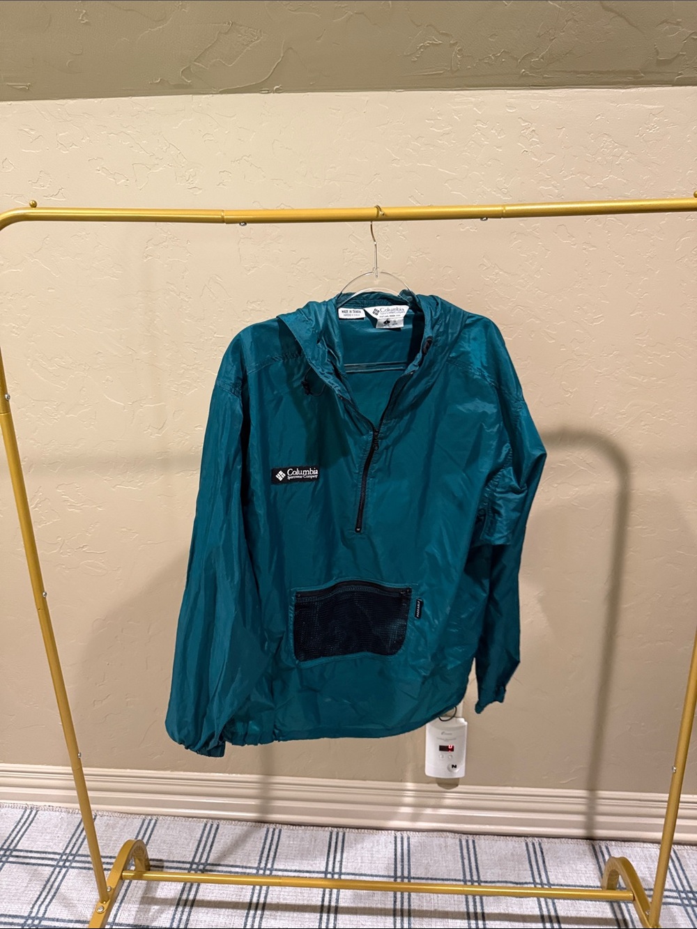 Columbia Teal Hooded men’s Rain Pullover